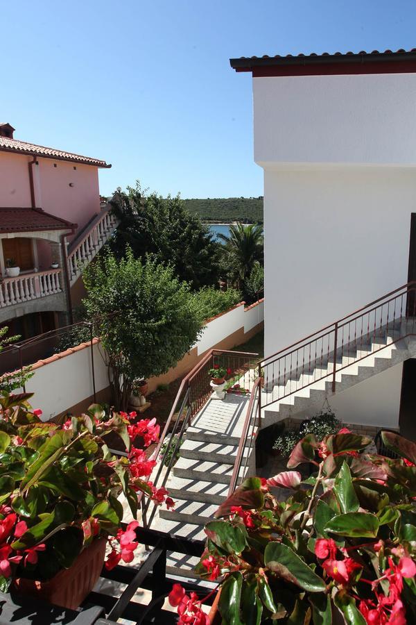 Apartments Patricia Banjole Esterno foto